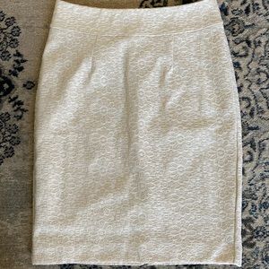 Banana Republic Ivory Lace Eyelet Pencil Skirt EUC